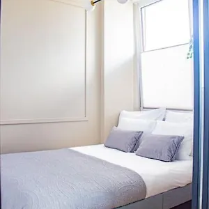https://cozy-warsaw.warsawhotelspoland.com